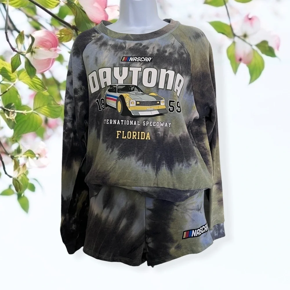 NASCAR Daytona Tie Dye sweater and short set - Picture 2 of 10
